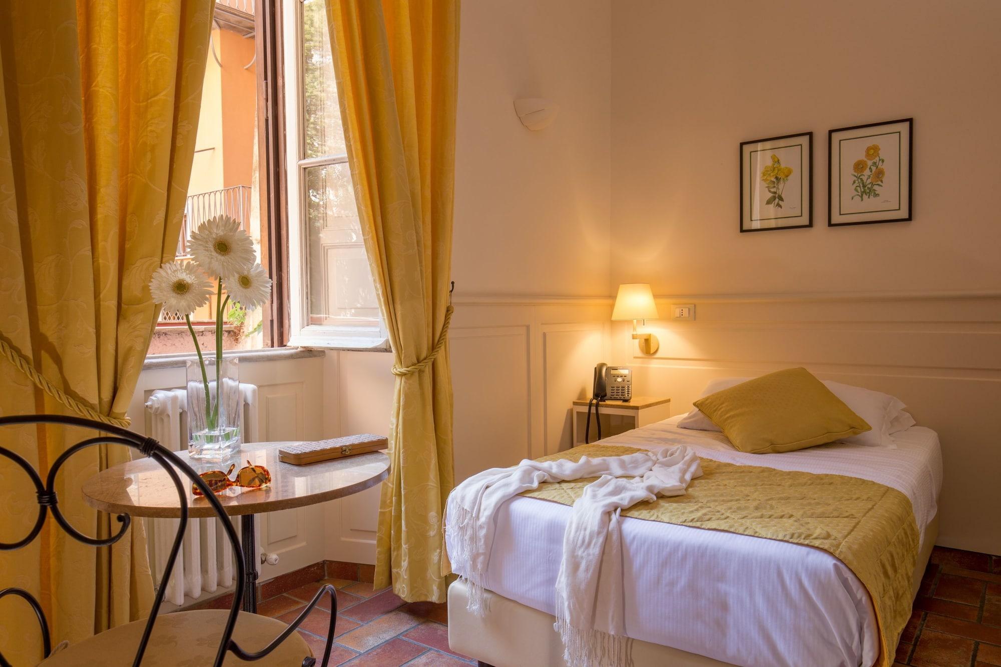 Aenea Bed and breakfast 3*