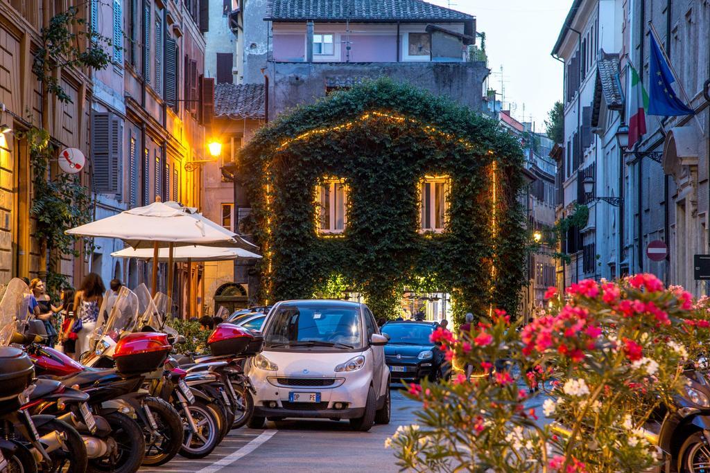 Aenea Bed and breakfast 3*