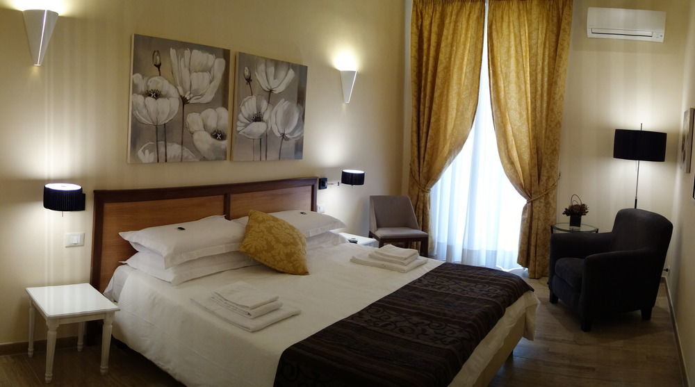Aenea Bed and breakfast 3*